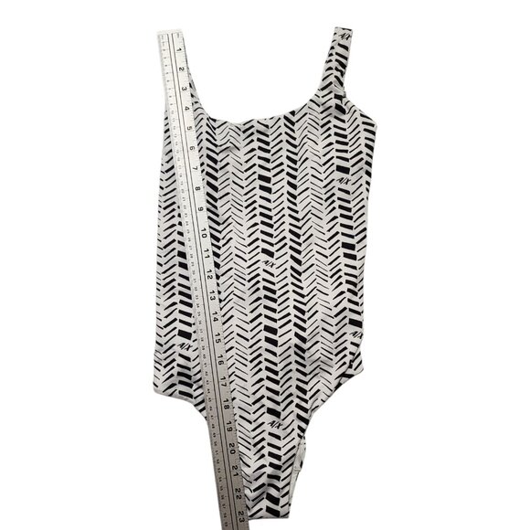 Armani Exchange Black And White Pattern‎ One Piece Swimsuit Womens Size XS - Picture 3 of 7
